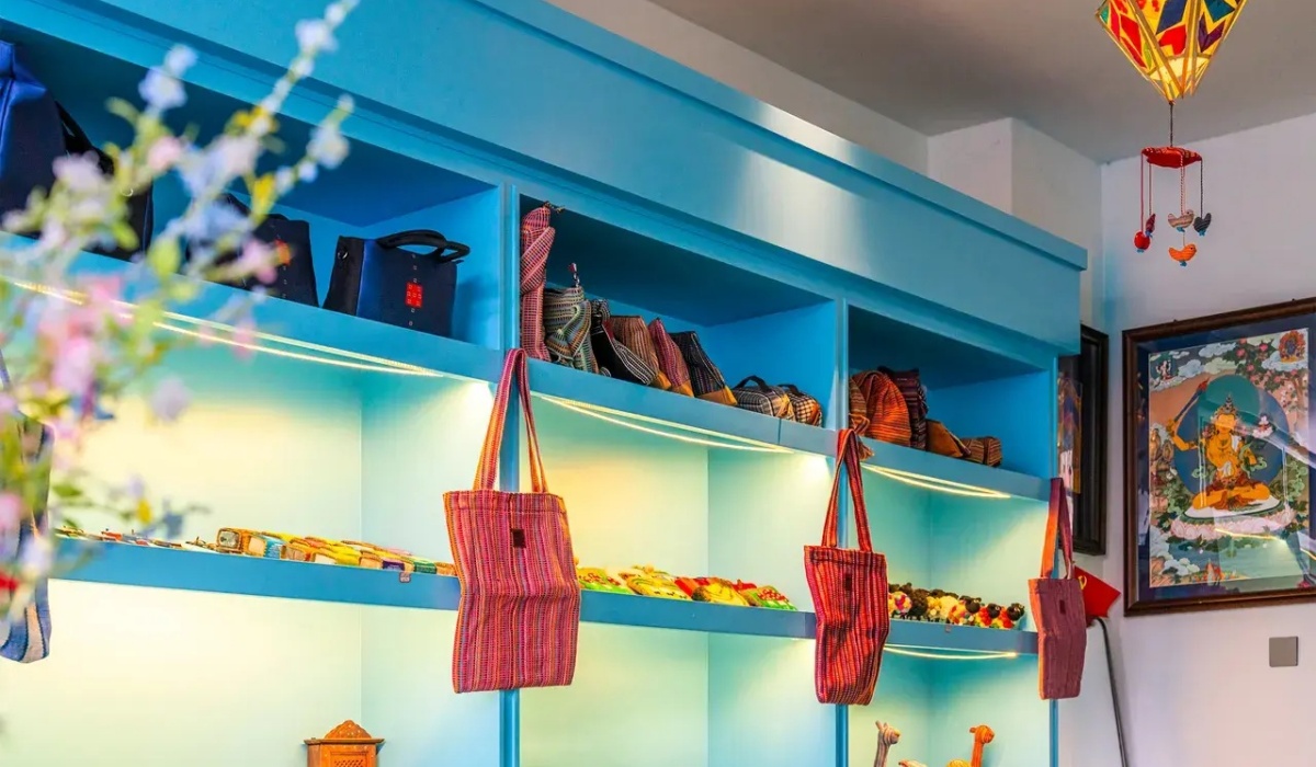 Local handcrafted bags in the hotel gift shop