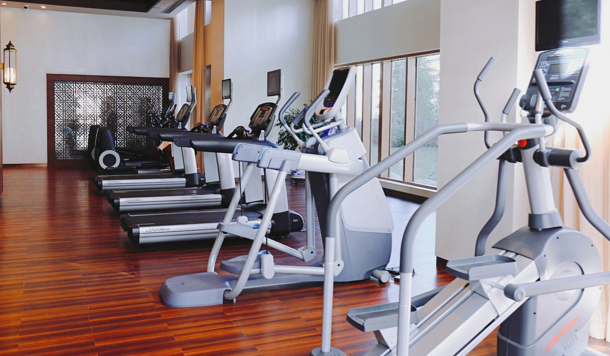 Modern gym facilities at Shangri-La Lhasa Hotel for fitness enthusiasts
