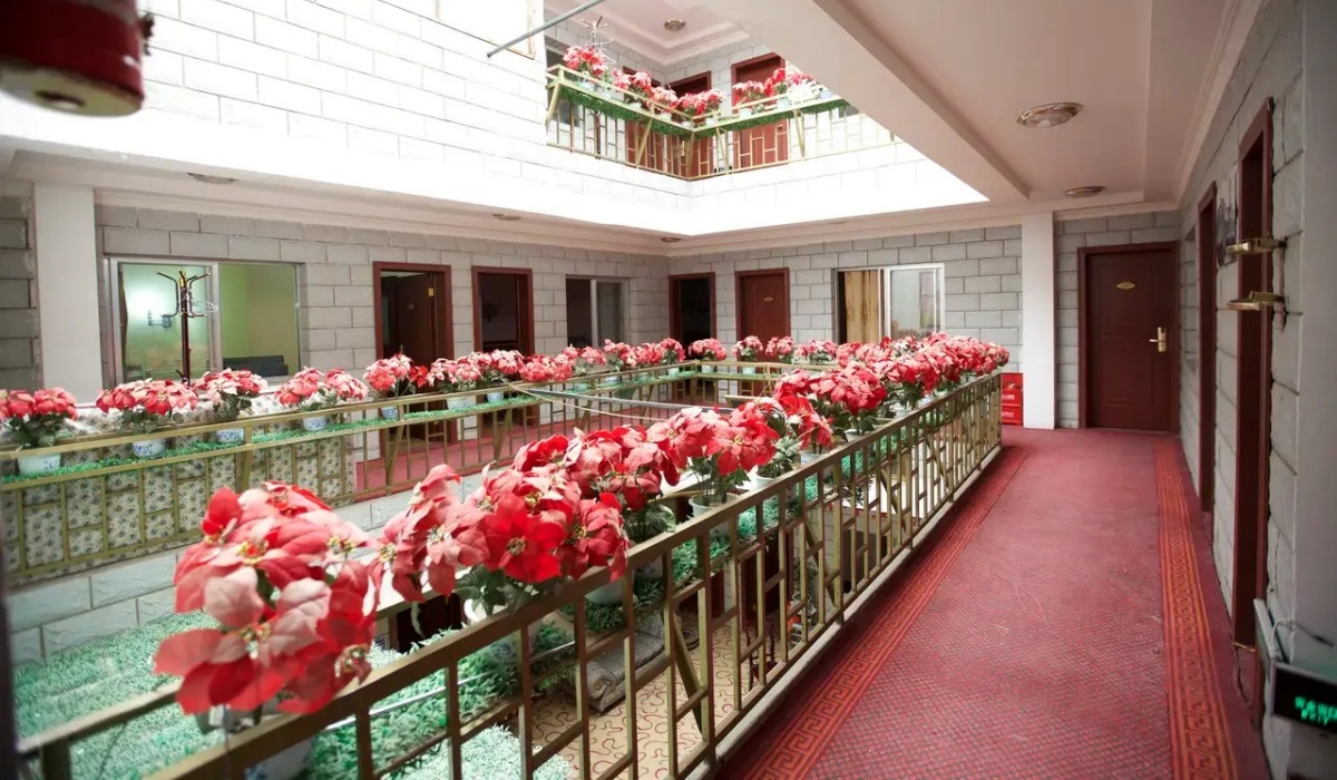 Guest room hallway at Lhasa Jinfan Hotel