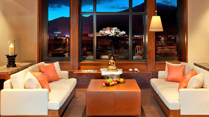 Tubo Bar at St. Regis Lhasa Resort