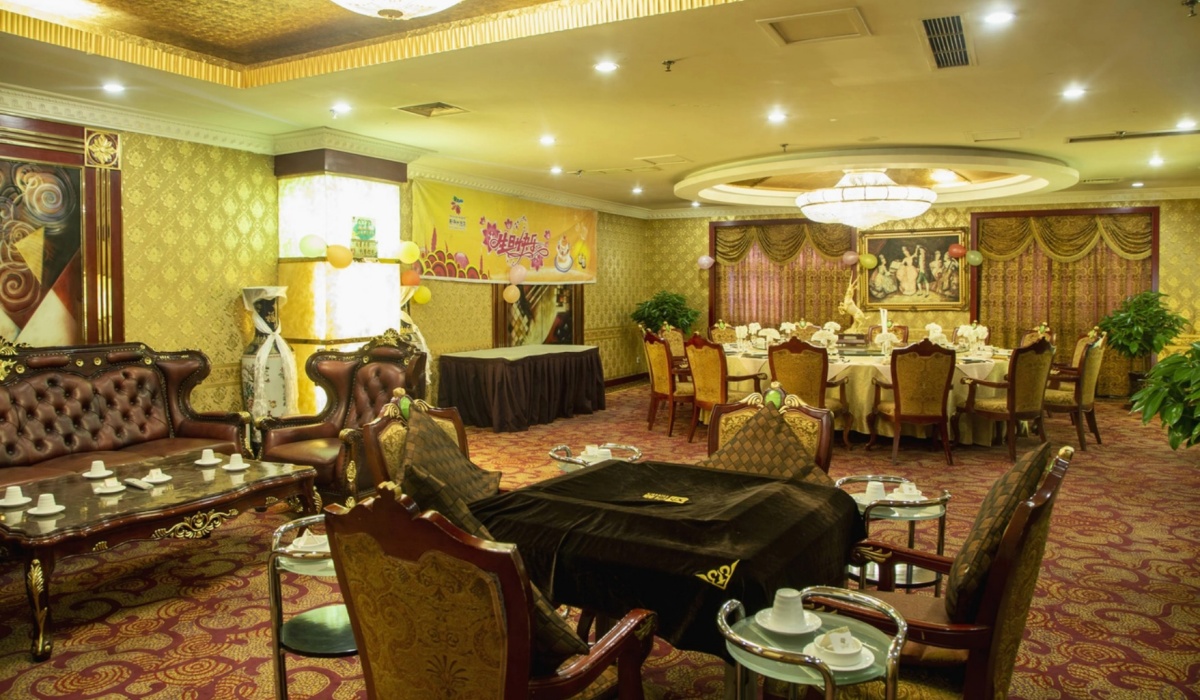 Private dining room at Lhasa Xinding Hotel
