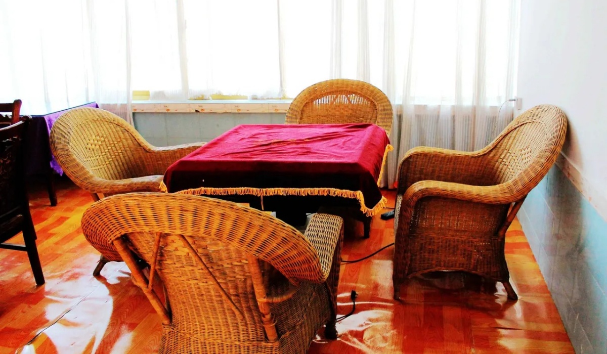 Rattan seating area for guests at Lhasa Jinfan Hotel