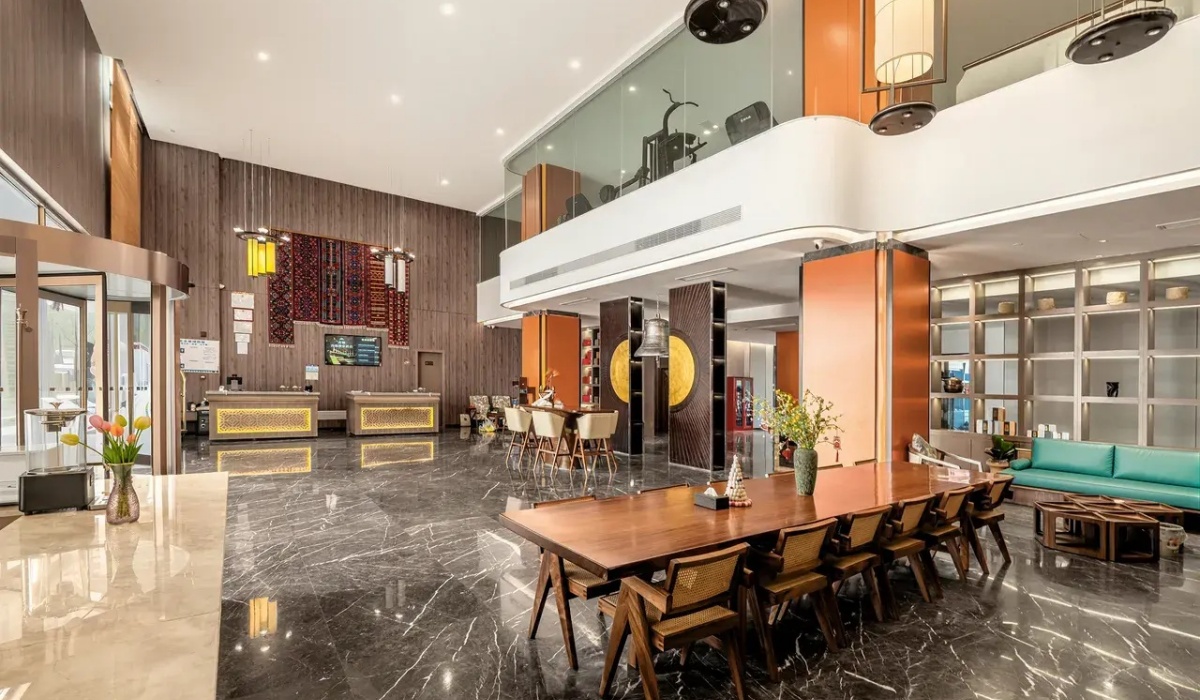 Front desk reception area at QoMoLangZong Hotel