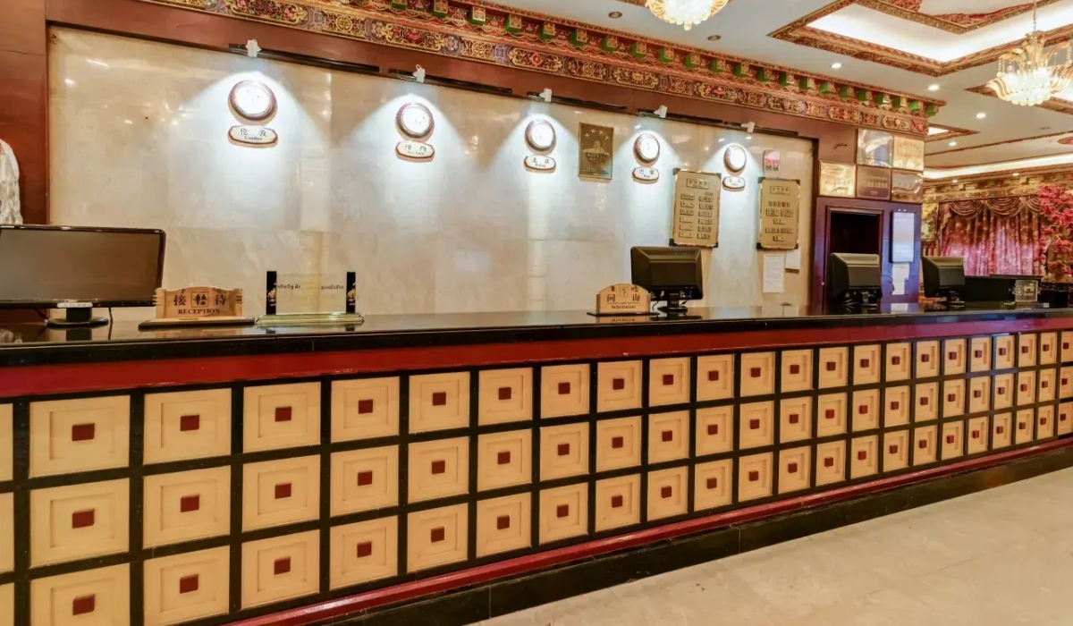 24-hour reception service desk in main lobby