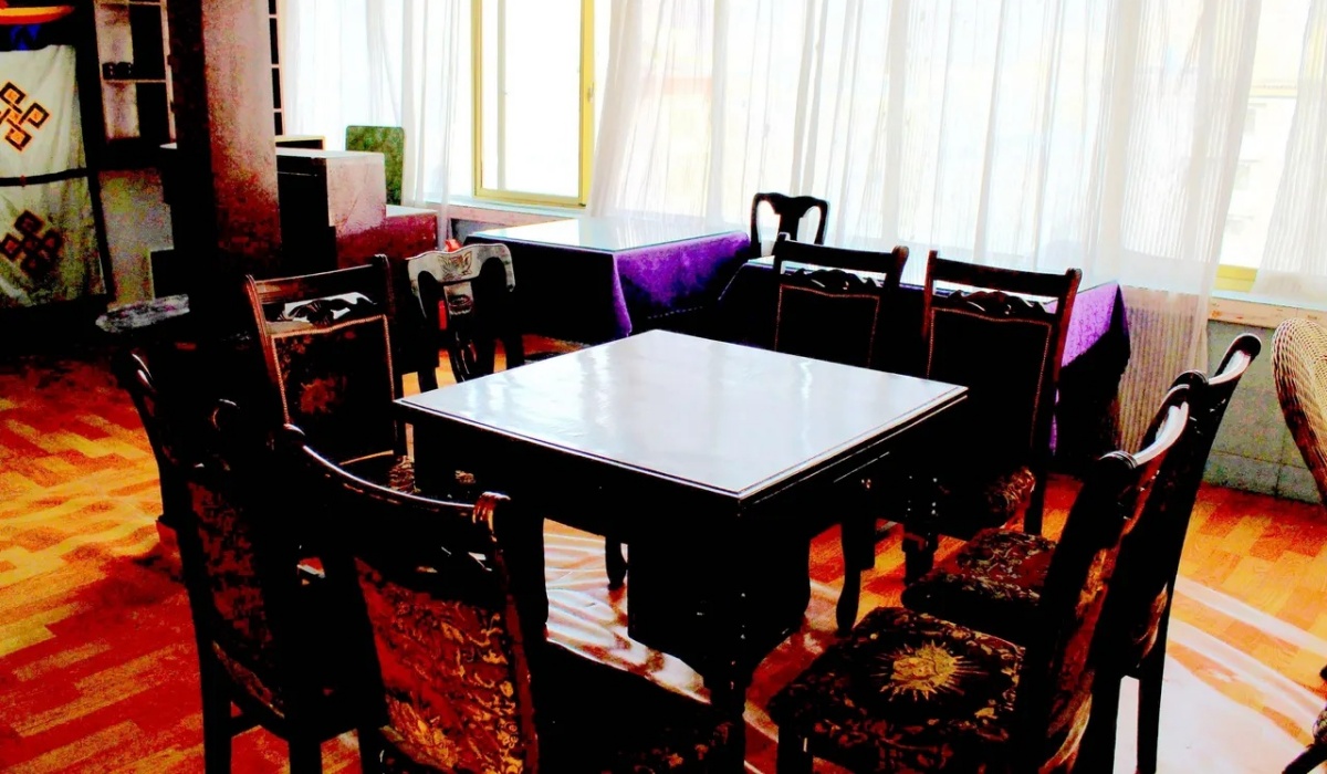 Recreation table and leisure area at Lhasa Jinfan Hotel