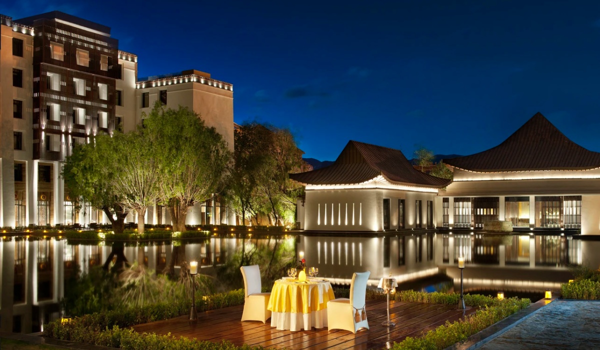 Stunning outdoor reflection pond at St. Regis Lhasa Resort