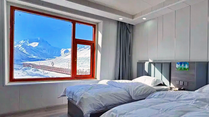 Rongbuk Hotel