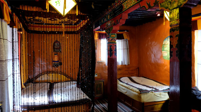 Shambhala Palace Hotel in Lhasa