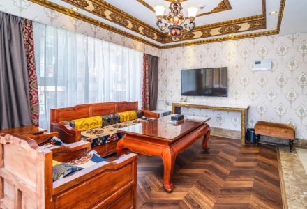 Separate living room in the suite