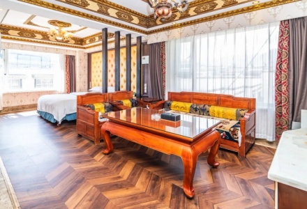 suite at Lhasa Shangbala Hotel