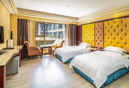 Twin room with Tibetan-style d&eacute;cor