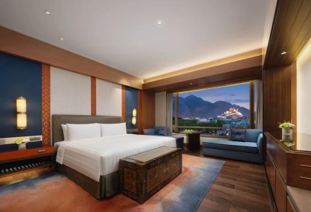 Double Room of Shangri-La Lhasa Hotel
