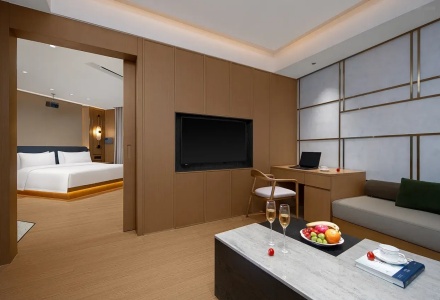 Suite living space at Mullenlazone Shigatse Hotel