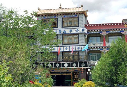Facade of Tianshu Garden Hotel