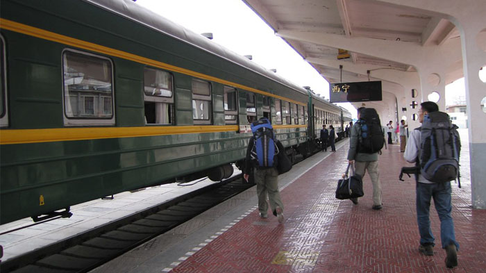 Board the Xining-Lhasa train to Tibet