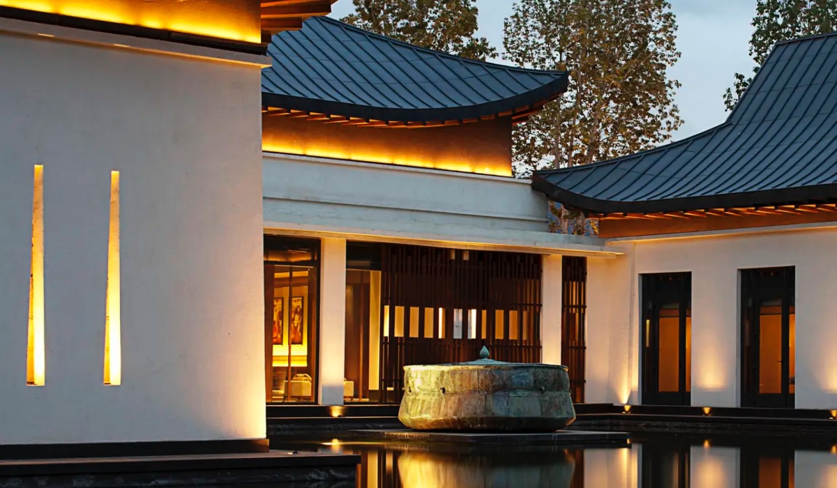 Traditional Tibetan courtyard architecture at St. Regis Lhasa Resort
