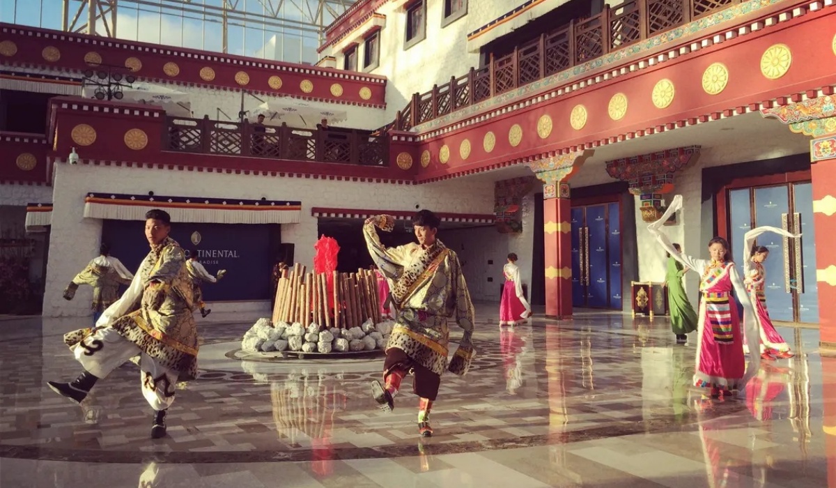 Traditional Tibetan dance performance at InterContinental Lhasa Paradise
