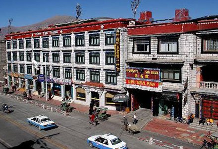 Facade of Lhasa Yak Hotel