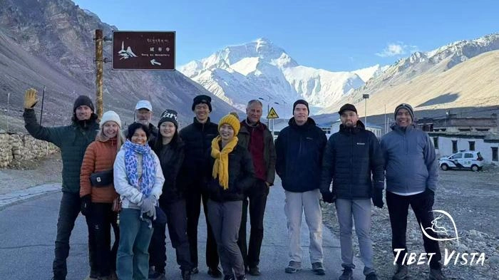 take photos with Mount Everest at Tibet Everest Base Camp