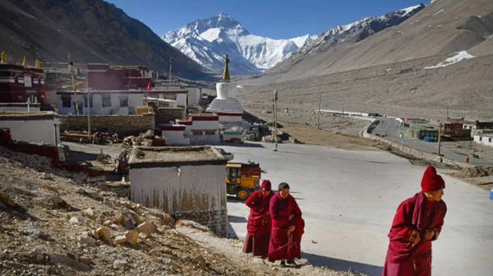 Rongbuk Monastery
