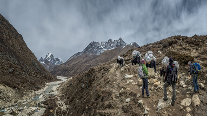 Trek with both a guide and porter in Nepal 