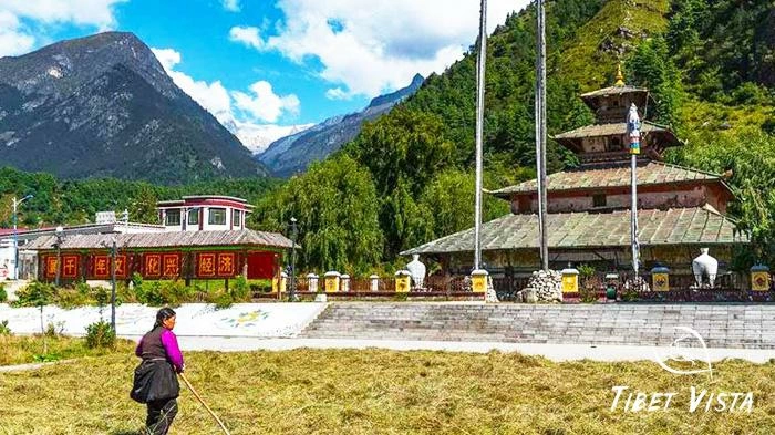 Pakpa Monastery in Gyirong Town