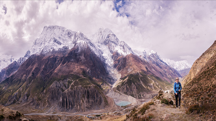 Solo trekker in Nepal