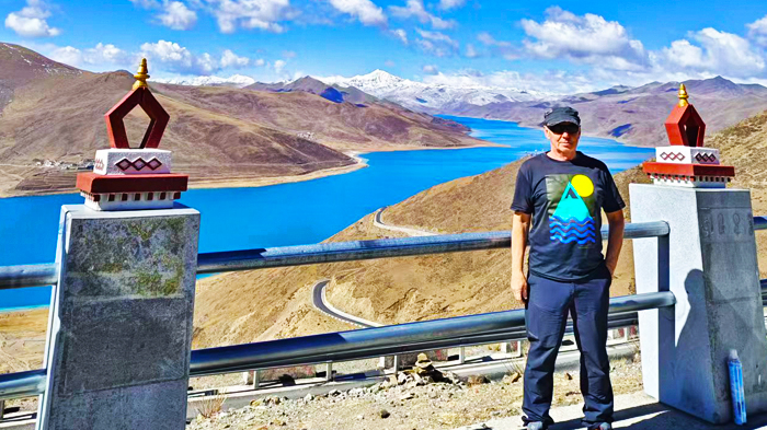 Yamdrok Lake in Tibet