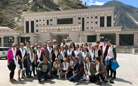Nepal Tibet Border Crossing at Gyirong: The Ultimate Guide for 2025