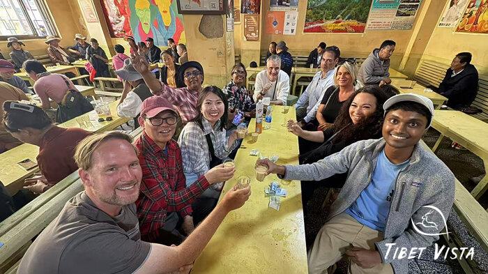 enjoy the lively atmosphere of a local Tibetan sweet tea house