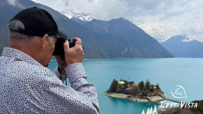 Visit Draksum-tso Lake in Nyingchi