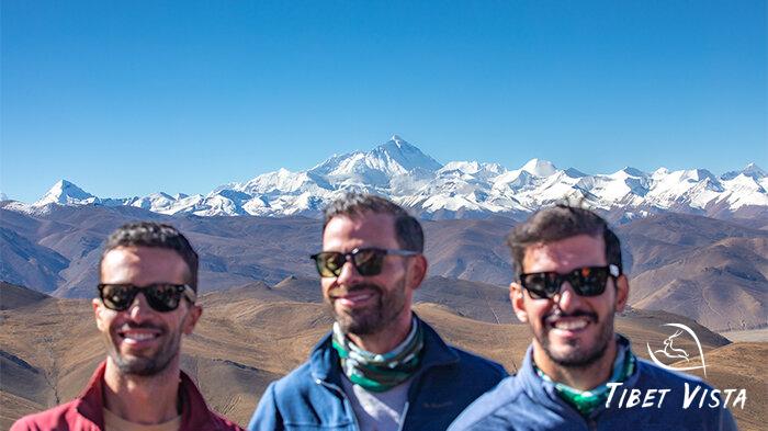 Clear views of Mount Everest from Gawula pass in October