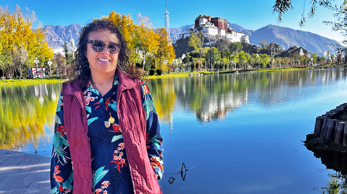 Visit Potala Palace from Tuanjie Park