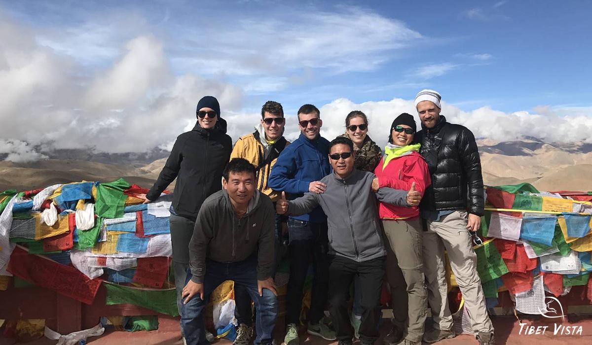 Gelek Pics with his Tourists