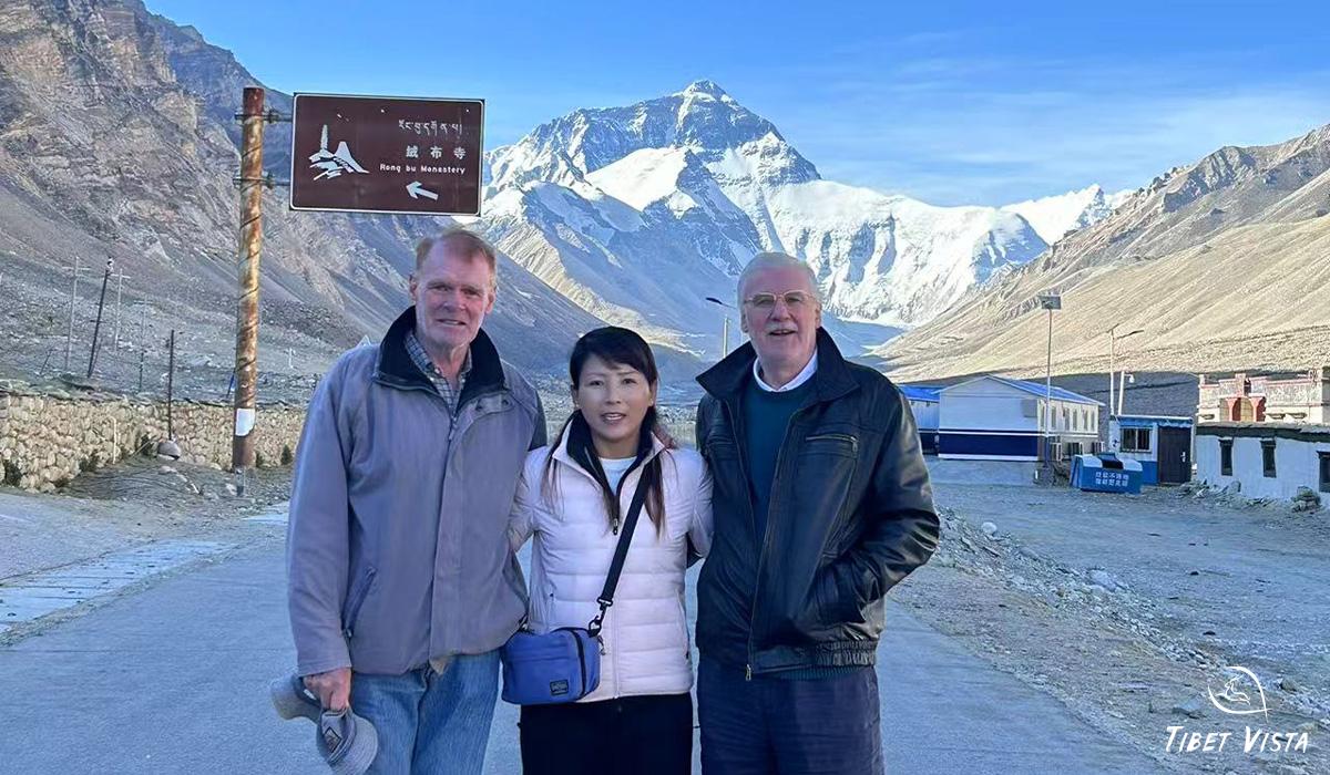 Pictures of Lhakdon's Guests