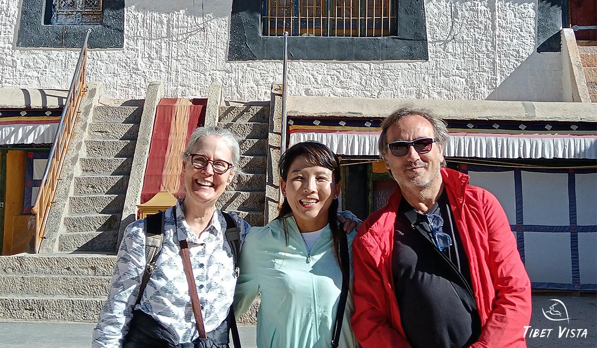 Pictures of Lhakdon's Guests