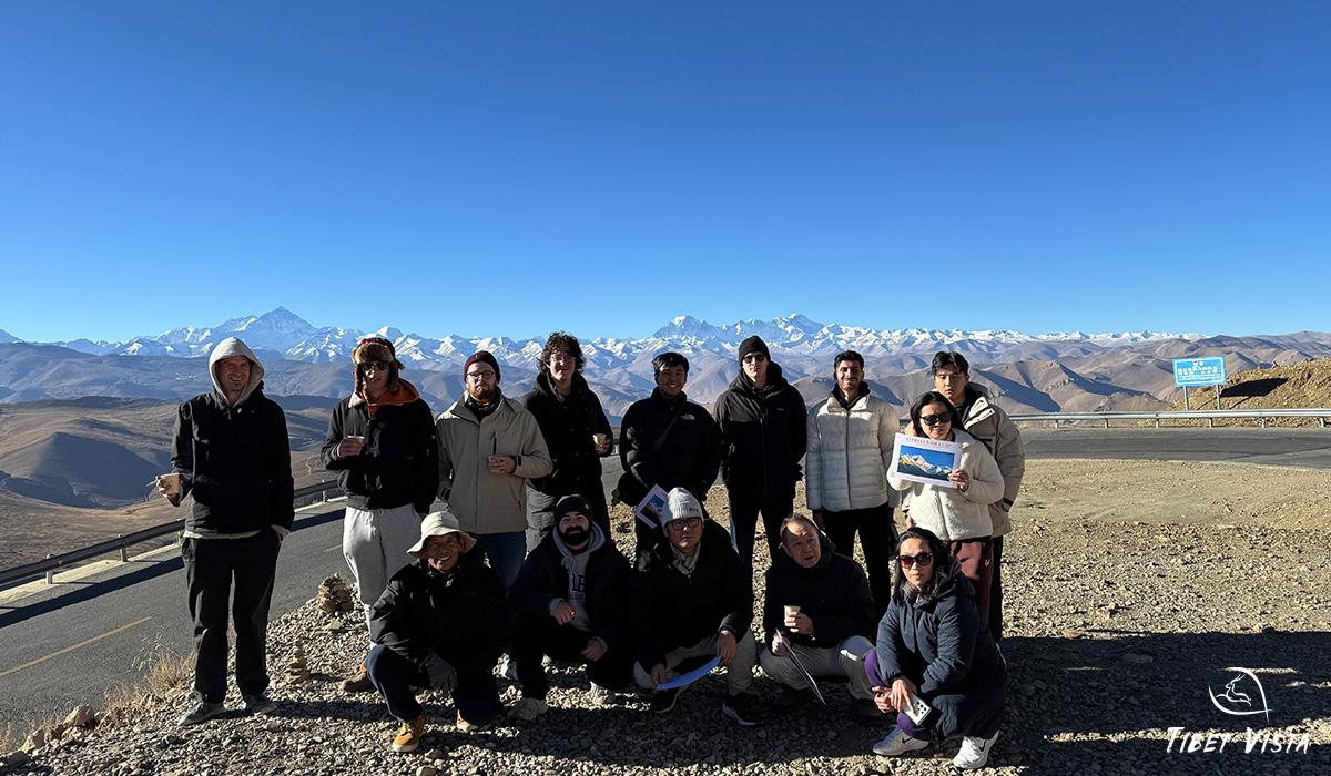 Tenwang's Pics with Tourists in Tibet
