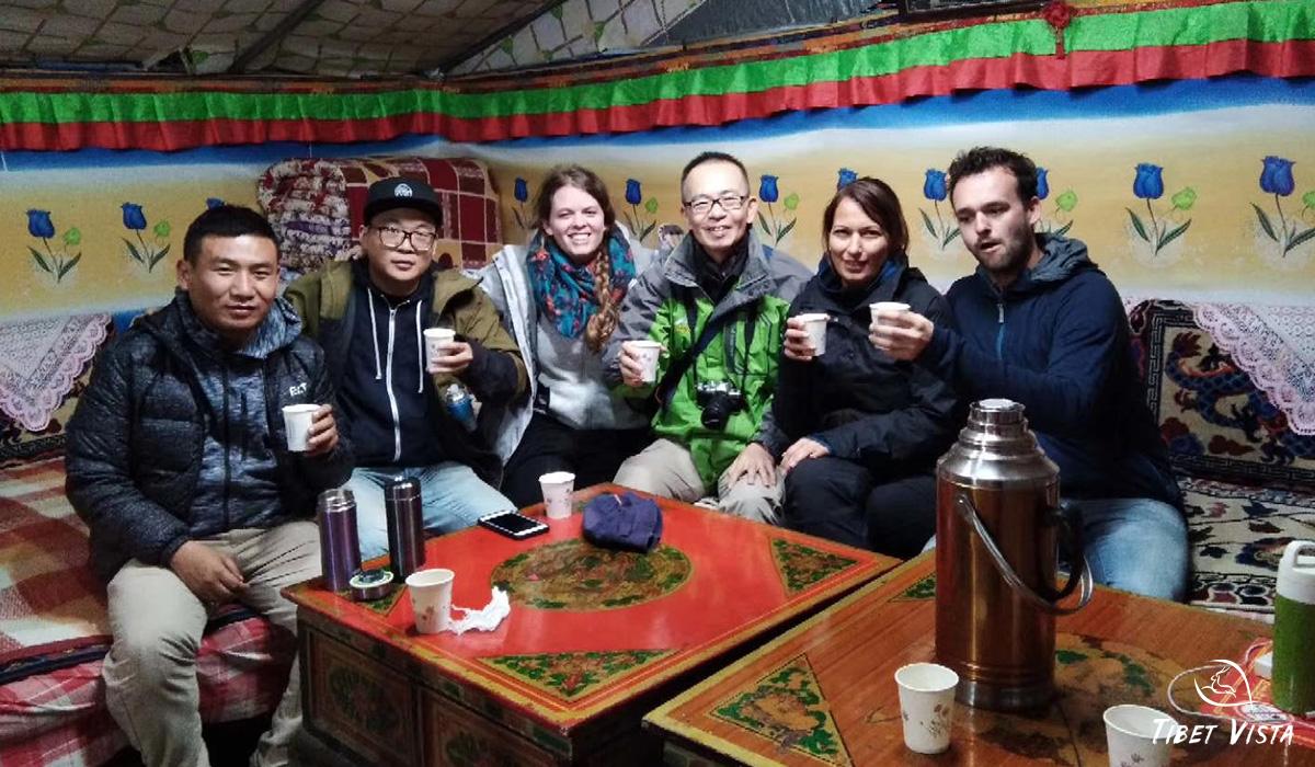 Gelek Pics with his Tourists
