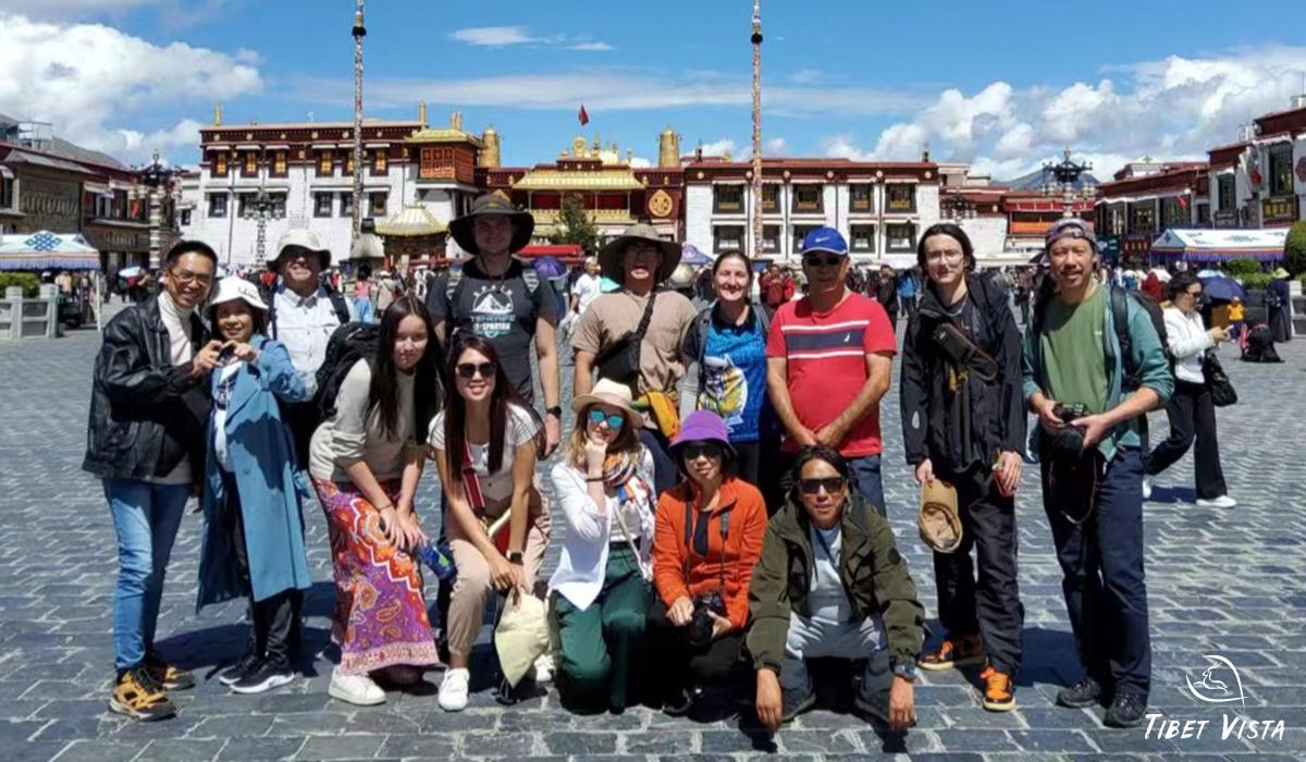 travel tibet with Lhasa Tenzin