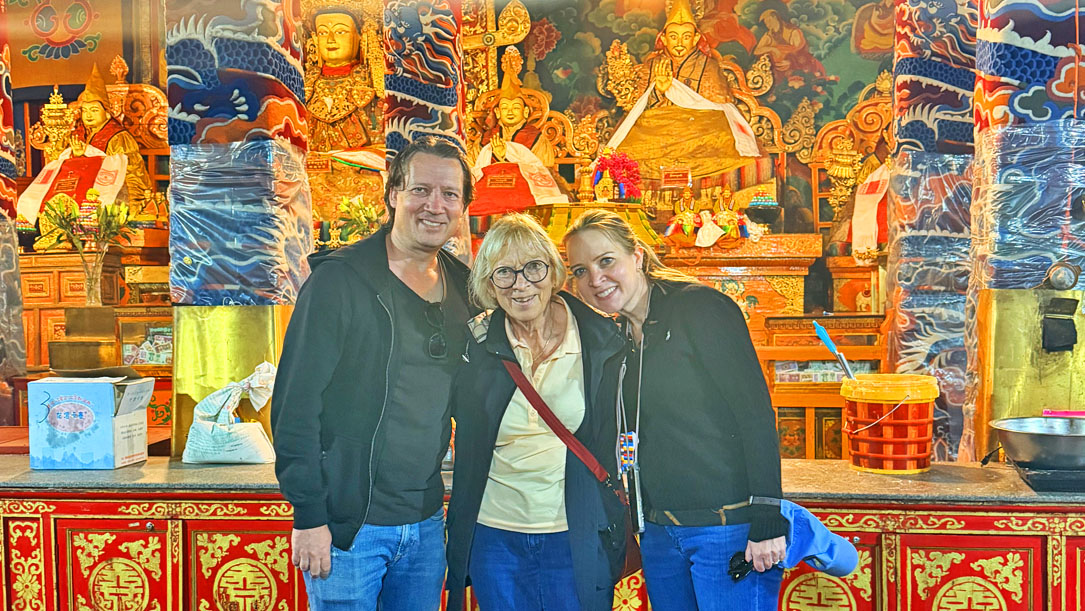 10 Days Lhasa to Everest Namtso Lake Summer tour