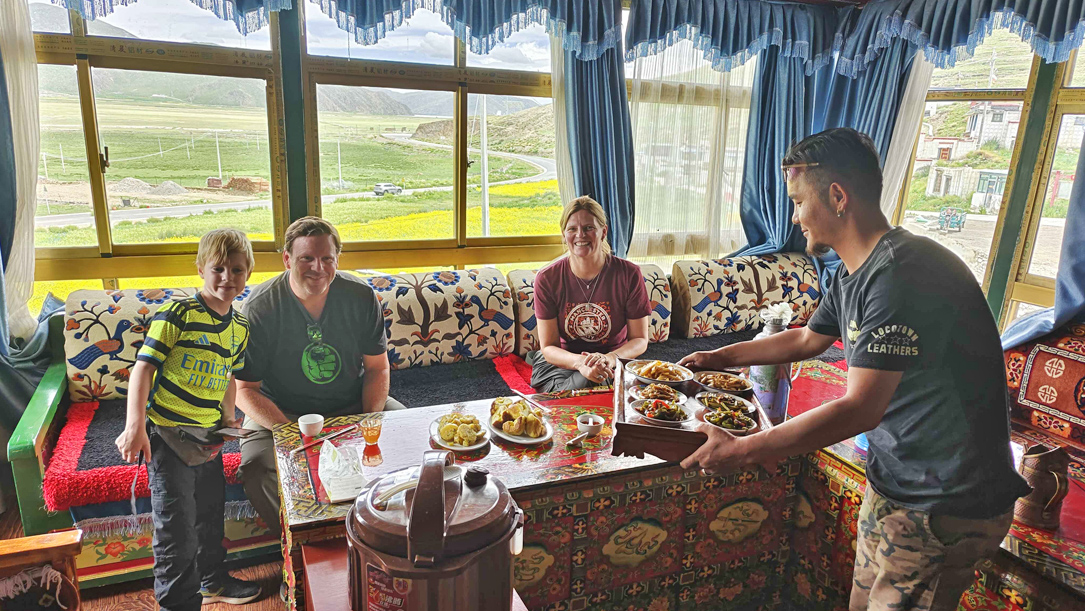 6 Days Lhasa to Shigatse Summer Escape