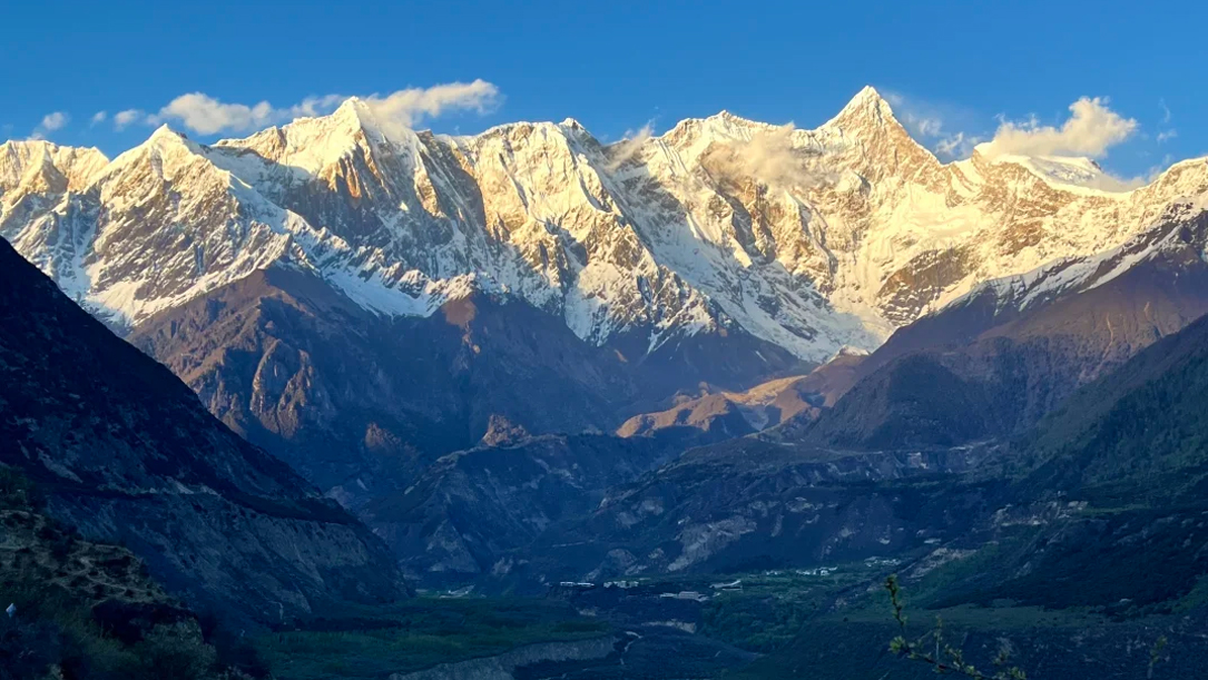7 Days Nyingchi to Lhasa Summer Scenic Tour