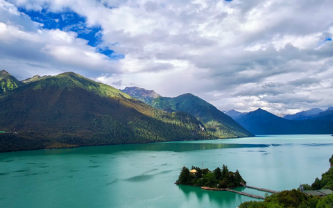 7 Days Nyingchi to Lhasa Summer Scenic Tour: Explore the Green Paradise in Eastern Tibet