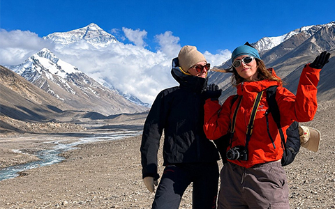 8 Days Lhasa to Everest Base Camp Summer Tour: The Most Vibrant Landscapes and Dynamic Journey to Everest