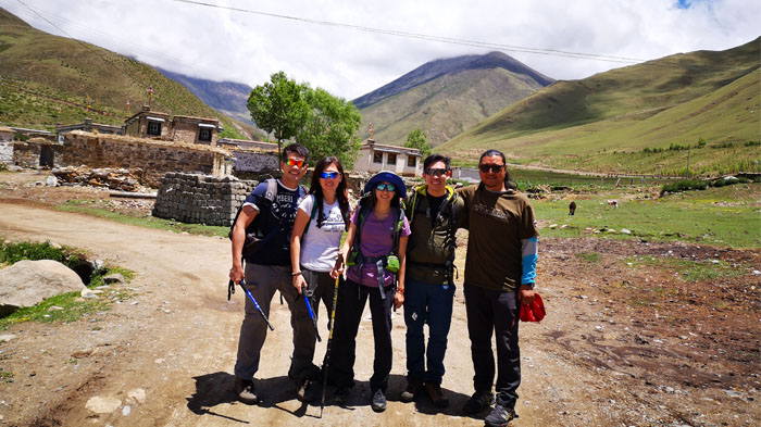 Spring is one of the best times to trek in Tibet