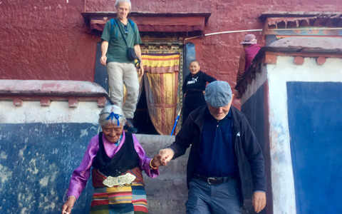 Can the Elderly Travel to Tibet? Top 15 FAQs about Tibet Tours for Seniors