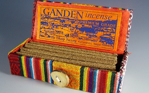 Ganden Monastery Incense: a great souvenir for Ganden visit