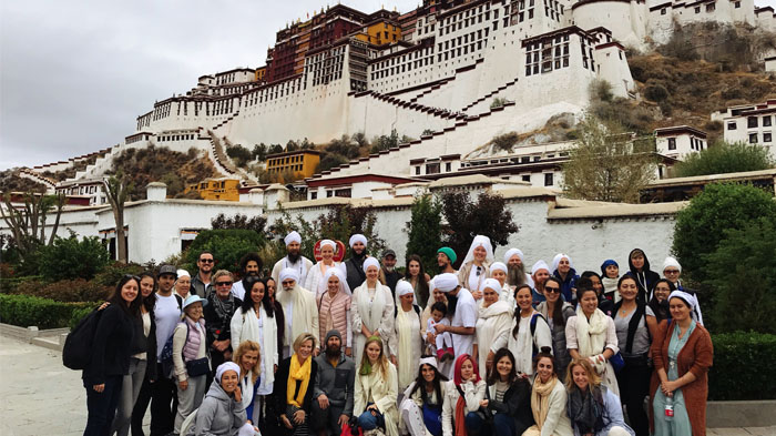 Our clients visited the magnificent Potala Palace in Lhasa