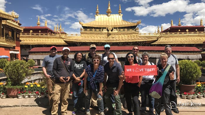 jokhang temple tour with nice weather 