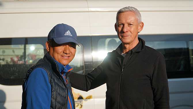 Travel Tibet with Our Expert Local Team